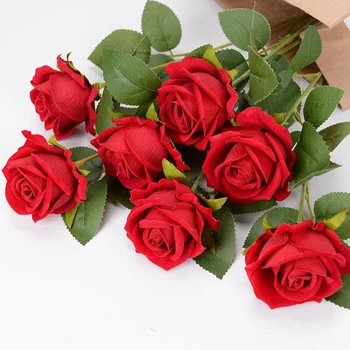 1PC Симулация на букет от изкуствена роза Кадифени цветя Декорация на сватбено тържество Фалшиви цветя Растение Коледа Валентин подарък
