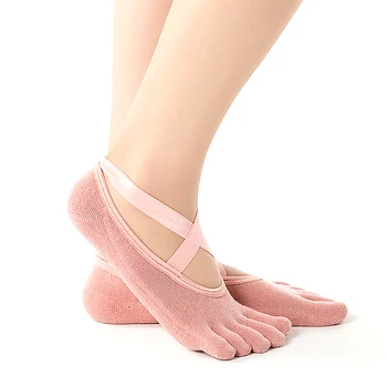 1 чифт дишащи жени против триене йога чорапи силиконови нехлъзгащи се пилатес баре дишащи спортни танцови чорапи чехли жени
