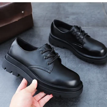 Евтини мъжки Pu кожени обувки обувки платформа удобен дизайнер елегантен нов черен случаен бизнес социални сватба дерби обувки мъж